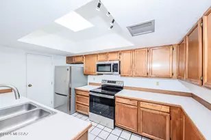4406 E Haven Ln, Tucson, AZ 85712 - Photo 8