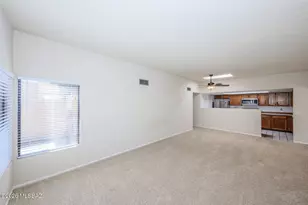 4406 E Haven Ln, Tucson, AZ 85712 - Photo 4