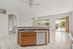 84 N Desert Stream Dr, Tucson, AZ 85745 - Photo 8