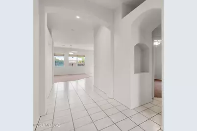 84 N Desert Stream Drive, Tucson, AZ 85745 - Photo 6