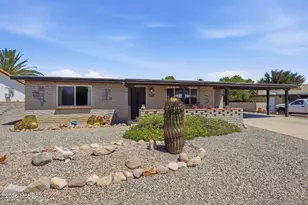 117 E el Limon, Green Valley, AZ 85614 - Photo 2