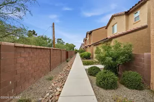 1114 E Descent St, Tucson, AZ 85719 - Photo 4