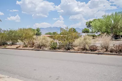 468 W Esperanza Boulevard, Green Valley, AZ 85614 - Photo 8