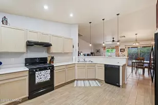 1235 S Star Shadow Dr, Tucson, AZ 85713 - Photo 12
