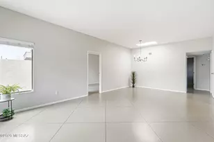 4400 E Haven Ln, Tucson, AZ 85712 - Photo 8