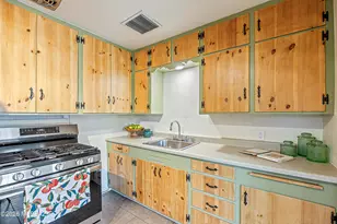 806 E Joan Pl, Tucson, AZ 85719 - Photo 8