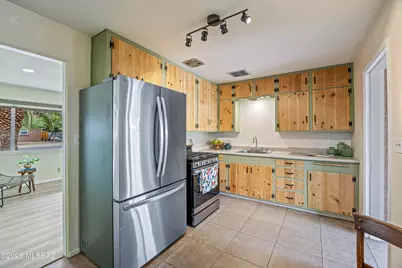 806 E Joan Place, Tucson, AZ 85719 - Photo 6
