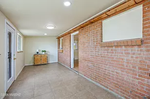 806 E Joan Pl, Tucson, AZ 85719 - Photo 10