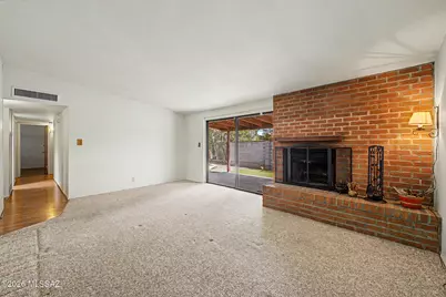 7118 E Eli Place, Tucson, AZ 85710 - Photo 10