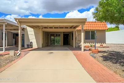 201 N Calle Del Lago, Green Valley, AZ 85614 - Photo 4