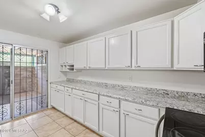 924 N Venice Avenue, Tucson, AZ 85711 - Photo 24