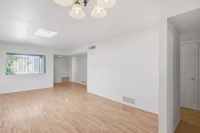 924 N Venice Avenue, Tucson, AZ 85711 - Photo 8