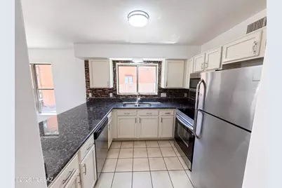7102 S Vuelta De Tranquilidad, Tucson, AZ 85756 - Photo 2