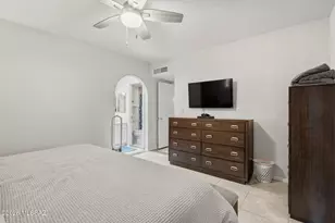 2469 N Ironwood Ridge Dr, Tucson, AZ 85745 - Photo 10