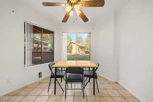 1689 W Wood Bridge Ct, Tucson, AZ 85746 - Photo 4