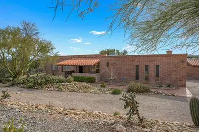 3951 N Four Winds Drive, Tucson, AZ 85750 - Photo 2
