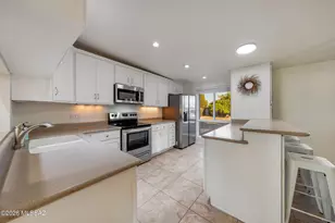 9529 E Harrison Cir, Tucson, AZ 85748 - Photo 10