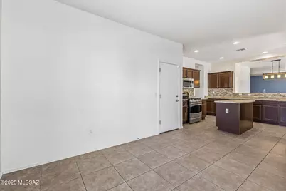539 W Calle Sombra Linda, Sahuarita, AZ 85629 - Photo 10