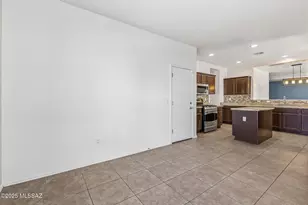 539 W Calle Sombra Linda, Sahuarita, AZ 85629 - Photo 10