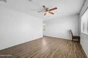 528 W 42nd St, Tucson, AZ 85713 - Photo 2