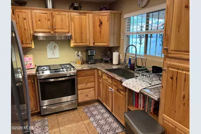 1655 W Sauvignon Drive, Tucson, AZ 85746 - Photo 10