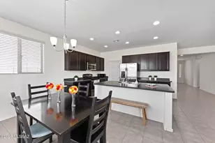 11100 W Copper Field St, Marana, AZ 85658 - Photo 16