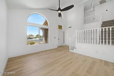 8245 N Greys Place, Oro Valley, AZ 85737 - Photo 4