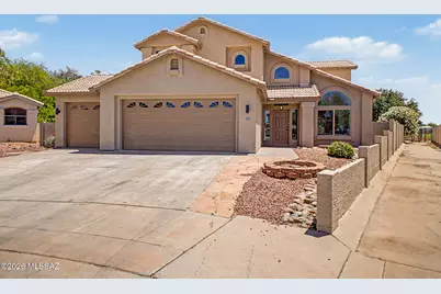 8245 N Greys Place, Oro Valley, AZ 85737 - Photo 1