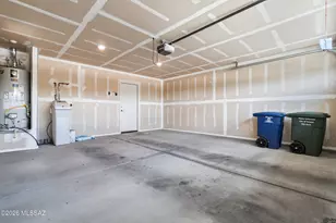 8669 E Seabury Ct, Tucson, AZ 85710 - Photo 24