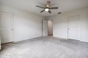 8669 E Seabury Ct, Tucson, AZ 85710 - Photo 16