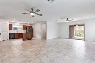 8669 E Seabury Ct, Tucson, AZ 85710 - Photo 8
