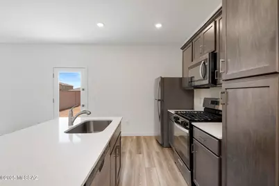 21988 E Pebbles Avenue, Red Rock, AZ 85145 - Photo 6