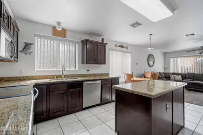 9128 E Sugar Sumac Street, Tucson, AZ 85747 - Photo 10