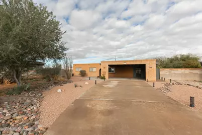 7511 E Lester Circle, Tucson, AZ 85715 - Photo 1
