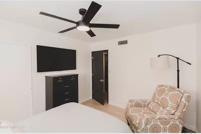 7511 E Lester Circle, Tucson, AZ 85715 - Photo 32
