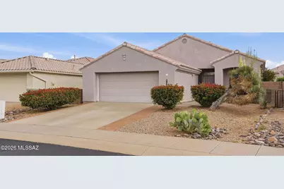 333 W Continental Vista Place, Green Valley, AZ 85614 - Photo 1