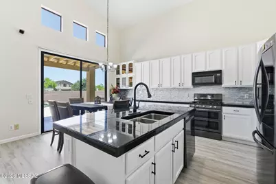 15428 S Via Rancho Grande, Sahuarita, AZ 85629 - Photo 2