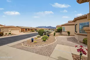 2329 W Calle Balaustre, Green Valley, AZ 85622 - Photo 14