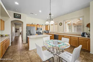 2329 W Calle Balaustre, Green Valley, AZ 85622 - Photo 10