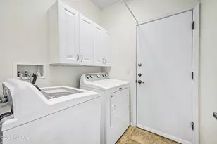 2329 W Calle Balaustre, Green Valley, AZ 85622 - Photo 32