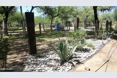 11370 E Edison Street, Tucson, AZ 85749 - Photo 2