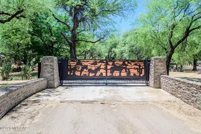 11370 E Edison Street, Tucson, AZ 85749 - Photo 1