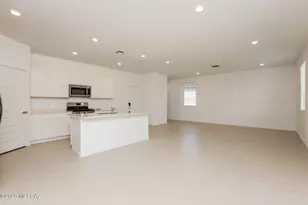 7068 W Indian Clover Way, Tucson, AZ 85757 - Photo 4