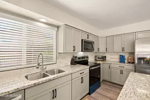 2642 S Black Moon Dr, Tucson, AZ 85730 - Photo 8