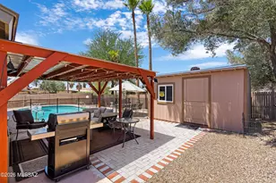 2642 S Black Moon Dr, Tucson, AZ 85730 - Photo 16