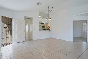 2610 W Chamberlain St, Tucson, AZ 85745 - Photo 6