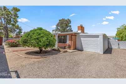 2861 N Swan Road, Tucson, AZ 85712 - Photo 2
