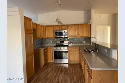 8903 E Fairway Groves Drive, Tucson, AZ 85730 - Photo 2