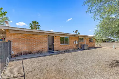 8647 E 24th Circle, Tucson, AZ 85710 - Photo 32