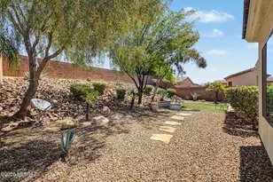 4698 W Cholla Bluff Dr, Marana, AZ 85658 - Photo 32